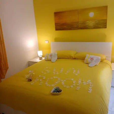 Sun & Moon Guest house 3*